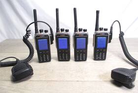 Dwr-d7500 Advanced Wireless Communications Two Way Radio Lot Of 4 Tested