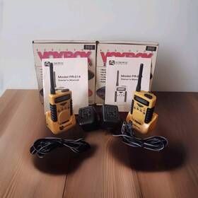 Fr-214 Audiovox Vintage Pair Voxbox 2-way Radios With Chargers/clean And Functional