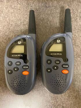 Fr1420a Audiovox 2-way Radio Walkie Talkie Set No Chargers