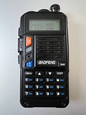 Uv-s9x3 Baofeng Tri-band Uhf Vhf 144/220/440 Two-way Fm Ham Radio 5 Watts