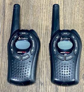 Pr240 Cobra 028377905438 Pair Of Microtalk 2-way Radios 5 Mile Range Tested And Working