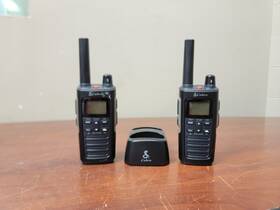 Rx685 Cobra 084045898921 Pair Of Walkie Talkies - Rugged Waterproof And Dustproof