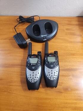 4200b Cobra Microtalk Pr Two Way Radio - Used Needs New Batteries
