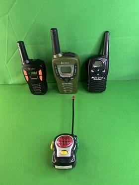 Cobra 705701969792 Walkie Talkies Lot Of 4 Us Military And Microtalk Midland For Parts