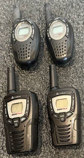 Ctx345 Cobra 2x Pr 250 Wx And Ctx 345 Microtalk Two Way Radio No Charger/batteries