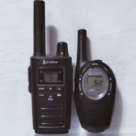 Rx385 Cobra Ctx95 Hand Held Walkie Talkie Radios Set Of 2 Different Model And