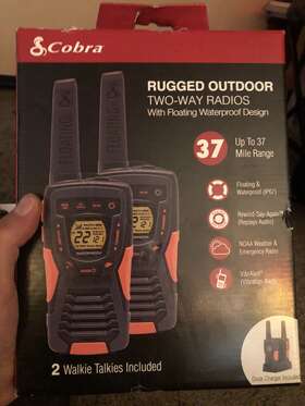 Pds027572 Cobra Electronics 1037r Rugged Outdoor Two-way Radios Acxt Flt New Free Ship