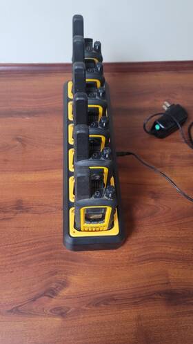 21854 Dewalt Dxfrjj - Heavy Duty Walkie Talkies With Charger 6 Pack