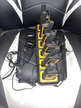 Dxfrs300-bch6b Dewalt 6-pack Heavy-duty 1w Walkie Talkies With 6-port Charger