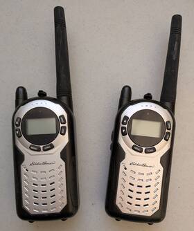 Ebc-700 Eddie Bauer 2 Two-way Handheld Radio Communicators 21 Channel 5 Mile Range