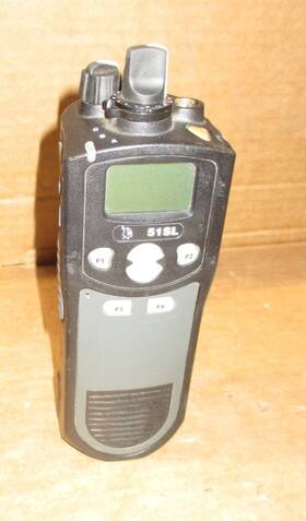 242-5277-810gb4 Ef Johnson 51sl Portable Radio With Battery No Antenna
