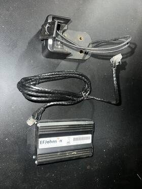 563-0600-135 Ef Johnson Johsnon Single Bay Vehicle Mounted Charger