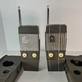 7240 Ef Johnson E.f. Co. One Watt Personal Messenger Walkie Talkies. Not Tested. 1960 S