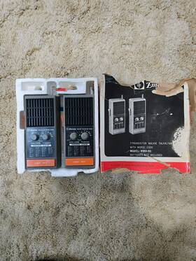Wmr-90 Emerson Vintage 1977 Transistor Walkie Talkie / Am Radio With Morse Code