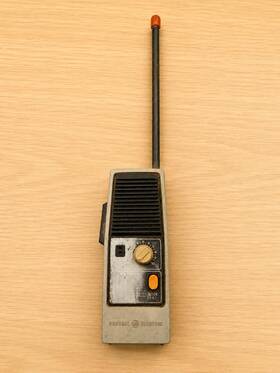 Ge 3-3954a General Electric Cb Walkie Talkie Model Vintage Radio