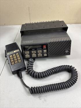 8825 Ge Tmx Mhz Trunked Mobile Radio Parts Or Repair / Not Tested