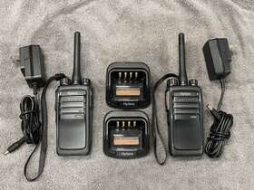 Pd502i Hytera U 1 Pair Of Two Way Radio Includes Battery And Charger