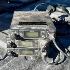 501m Icom Radios 2-way