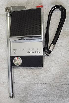 Tr-9cb Juliette Vintage 9 Transistor Transceiver Cb Radio Model In Original Box