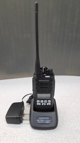 1300nuk2 Kenwood Nx Uhf Portable Two Way Radio Walkie Nexedge With Charger