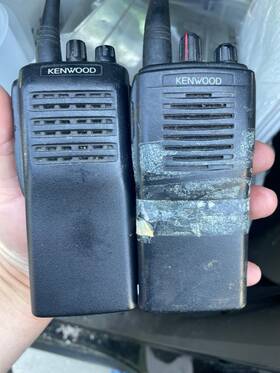 Tk-360 Kenwood 98798 Radios Tk-301 And Uhf Fm Transceiver With Battery X2
