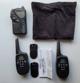 Lf-14 Kenwood Kl-14 Walkie Talkies Two-way Radios 2 Uniden And 1 Ubz Bag Etc