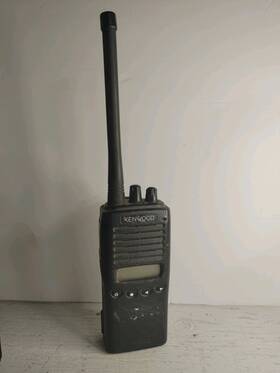 Tk-262g-1 Kenwood Qty. Available Vhf Portable Radios