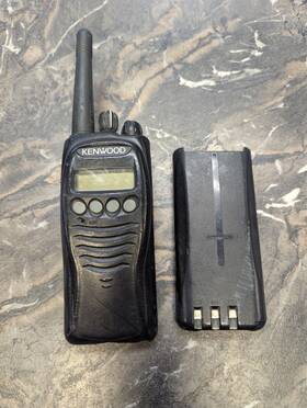 Tk-3212l-1 Kenwood Handheld Uhf Radio Used Battery Antenna Untested