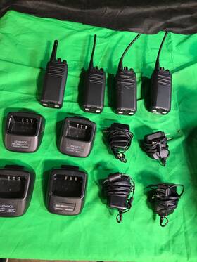 Tk-d340j-k Kenwood Lot Of 4 Vhf Fm Two-way Radio With Battery Charger Ac Adapter
