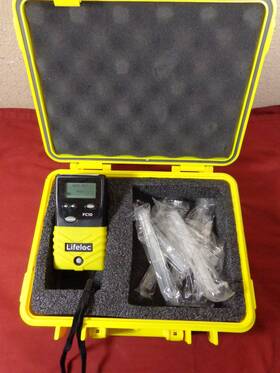 Fc10 Lifeloc Professional Breathalyzer Digital Dui Bac Alcohol Tester With Case
