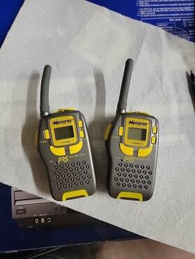 Mk1700 Memorex 14 Channel 2 Mile / Way Dc Power Radio System Untested