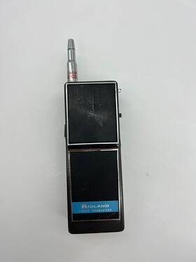 13-700b Midland Vintage Model 2 Channel One Watt Transceiver Walkie Talkie Radio