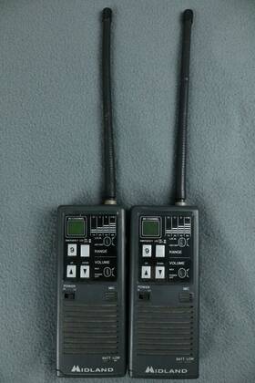 75-777 Midland Walkie Talkie Untested