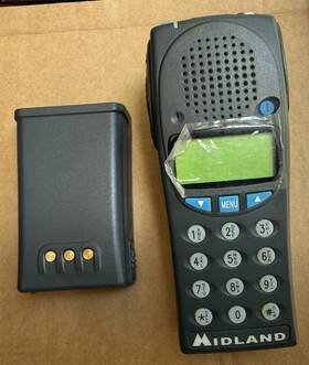 Midland 80-425fc Portable Radio With Bp3518 Battery For Parts Only Not Tested