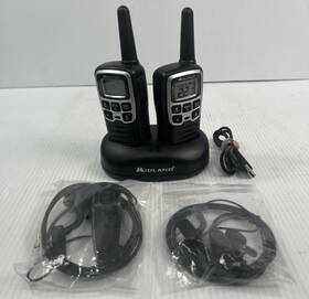 E90003236 Midland T51c 2 Set Walkie Talkies With Charging Dock And Cables