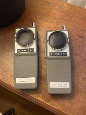 2-with Midland Truetone 4298 Vintage 1965 True Tone Walkie Talkies-set Of Leather Cases-used