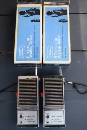 62-552 Montgomery Ward Vtg 1960 S Two Wards Airline Transistor Vintage Walkie Talkie Model