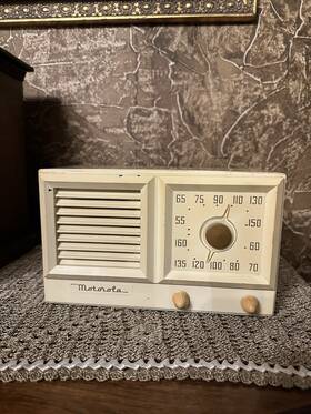Motorola 51g1 Vintage 1950 58g1 Cream Bakelite Tube Radio Am Working Mid Century