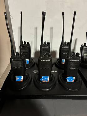 Motorola 607885700867 Cp200 4 Channel Two-way Radio - Set Of 6