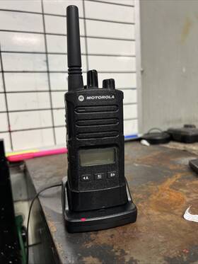 Rmu2080 Motorola 637801218305 8-channel Two-way Radio Walkie Talkie