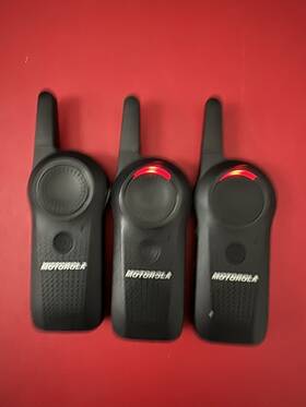 Motorola 748091023064 Curve Two-way Radio For Business Parts Battery Not Included