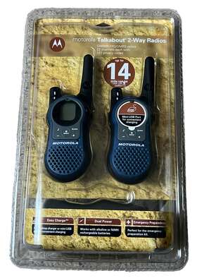 Sx600r Motorola 843677000146 Talk-about Two Way Radio 22 Channels 121 Codes 14miles