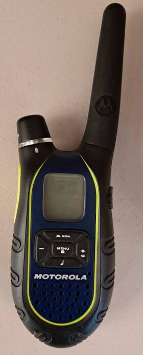12-mile Motorola 895593000762 Talkabout Sx700 2-way 22 Channel Frs/gmrs Radio Walkie-talkie