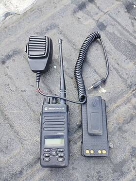 Aah02rdh9va7an-ama Motorola Xpr 3500e Two Way Radio With Battery