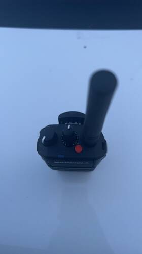 Aah06rdc9ra1an Motorola R7 Portable Two-way Radio Uhf And Enabled