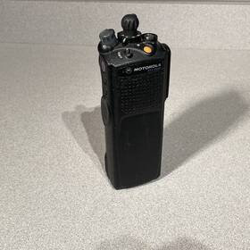 Aah25kdc9aa3anfg Motorola Xts 5000r Model Radio Missing Antenna Untested