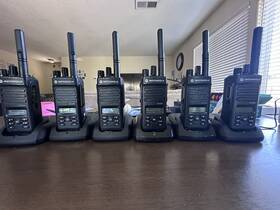 Aaho2rdh9va1an Motorola Motorbo Xpr 3500e 6pack With 6 Charging Stations And 3 Extra Clips