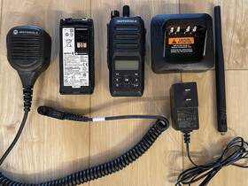 Aaho7jdh9sa1an-is Motorola R5 Portable Mototrbo Radio Vhf Display Aah07jdh9sa1an With Speakermic
