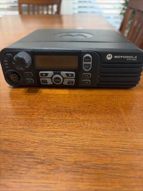 Aam27jqh9ja1an Motorola Look Xpr 4500 Mobile Radio Absolute Sale Auction
