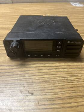Aam28jnn9ra1an Motorola Xpr 5550e - Uhf Radio